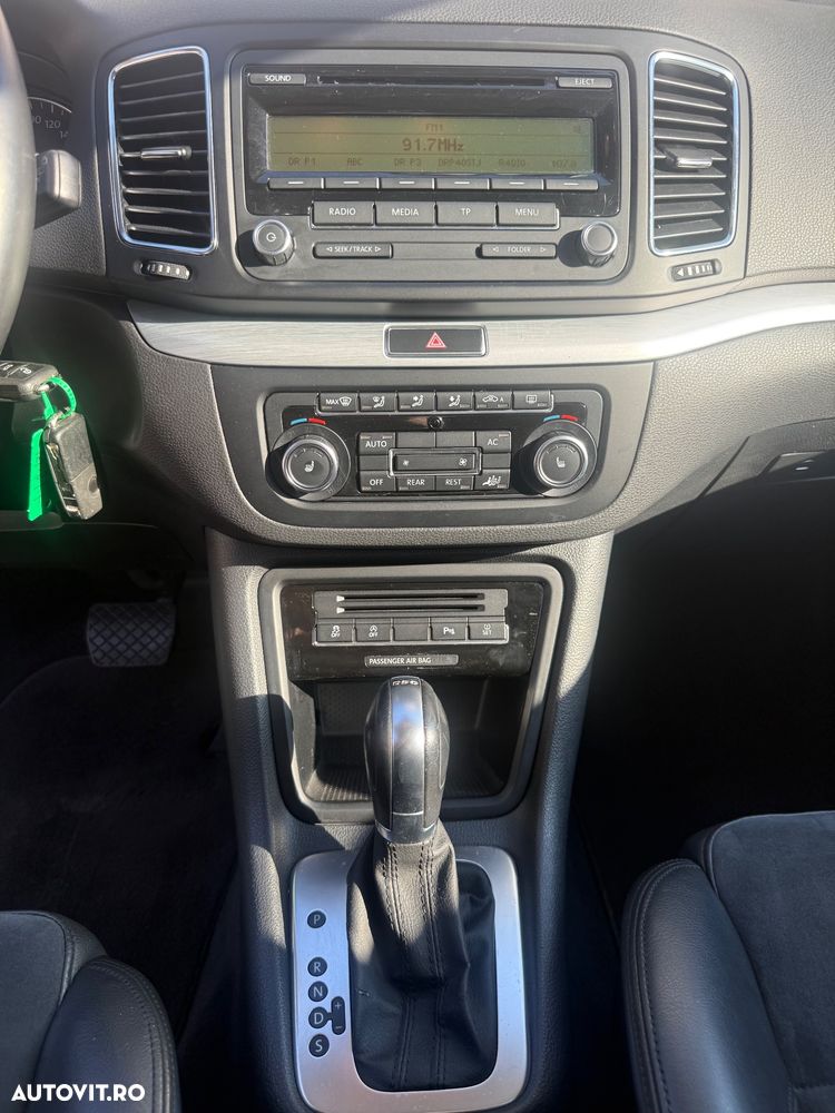 Volkswagen Sharan - 27