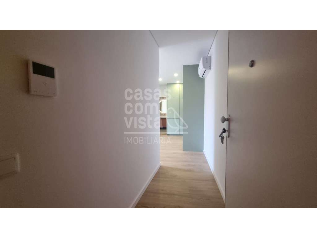 Apartamento T1 no Centro de Leiria Elegância Urbana, Design Moderno... - Grande imagem: 3/21