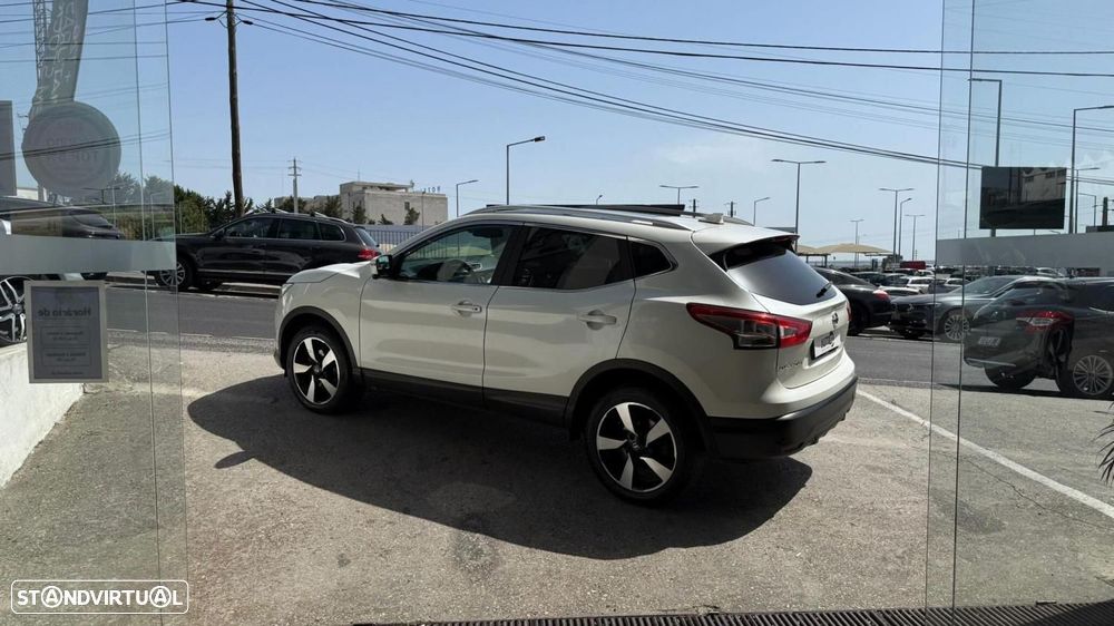 Nissan Qashqai 1.5 dCi N-Connecta 18 - 2
