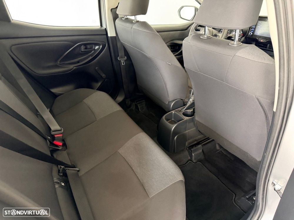 Toyota Yaris 1.0 VVT-i Comfort Plus - 36
