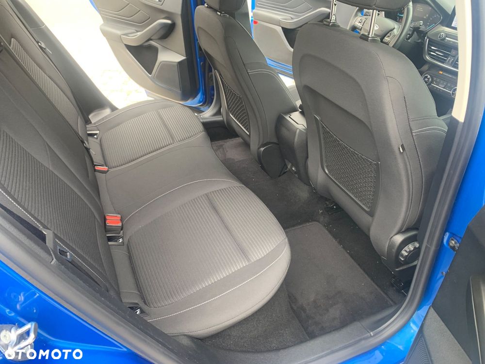 Ford Focus 2.0 EcoBlue Active Business - 18