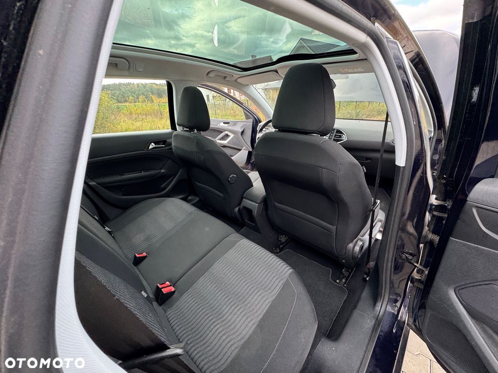 Peugeot 308 SW 1.2 PureTech Allure S&S - 10