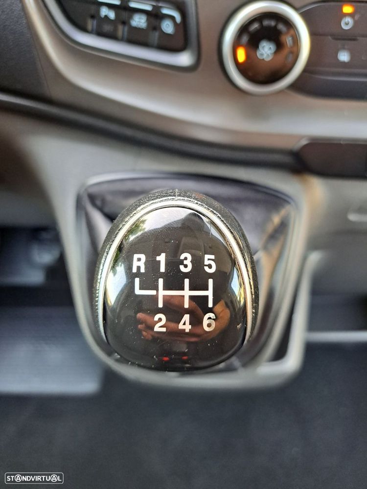 Ford Transit - 13