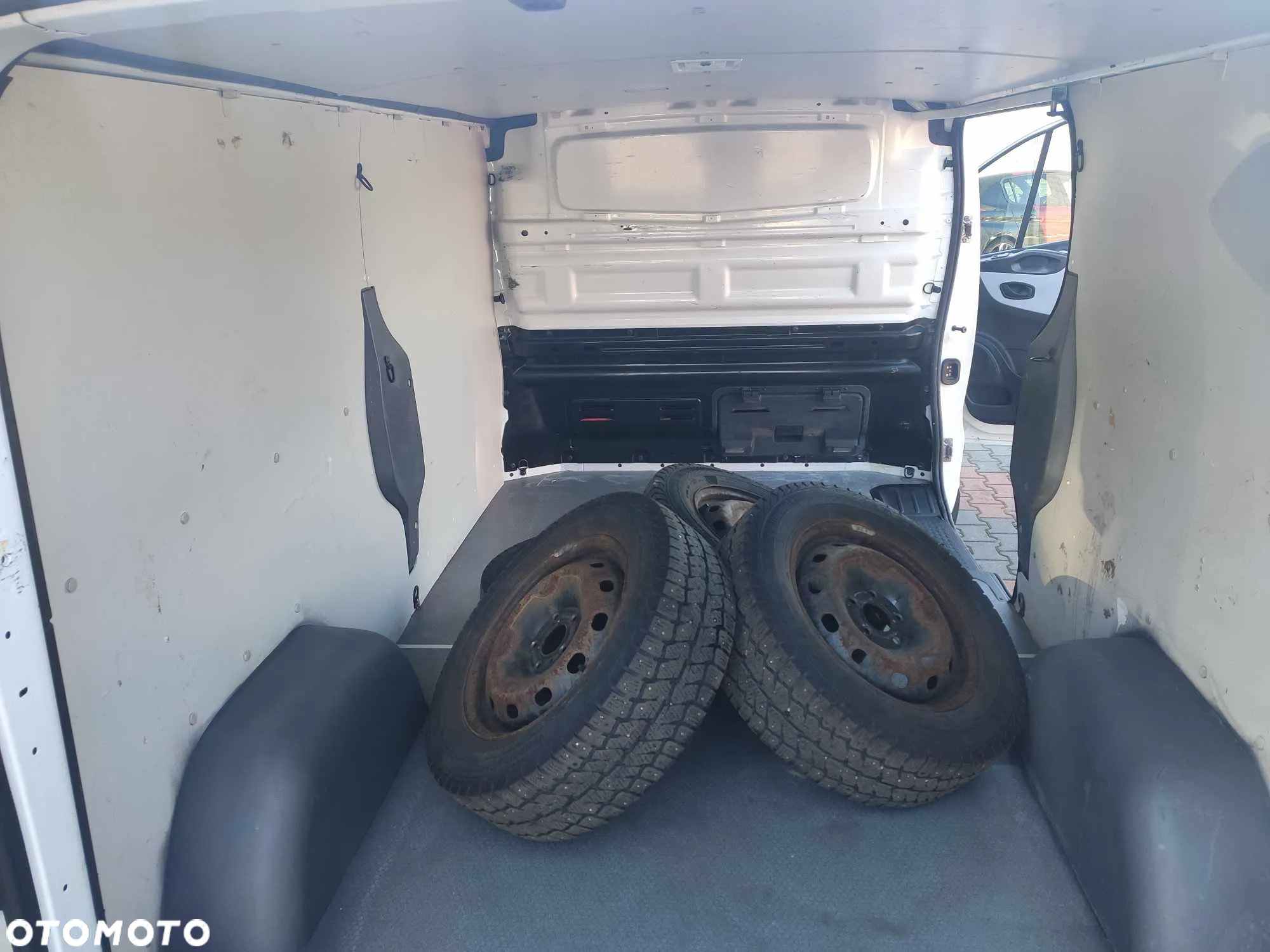 Renault Trafic - 8