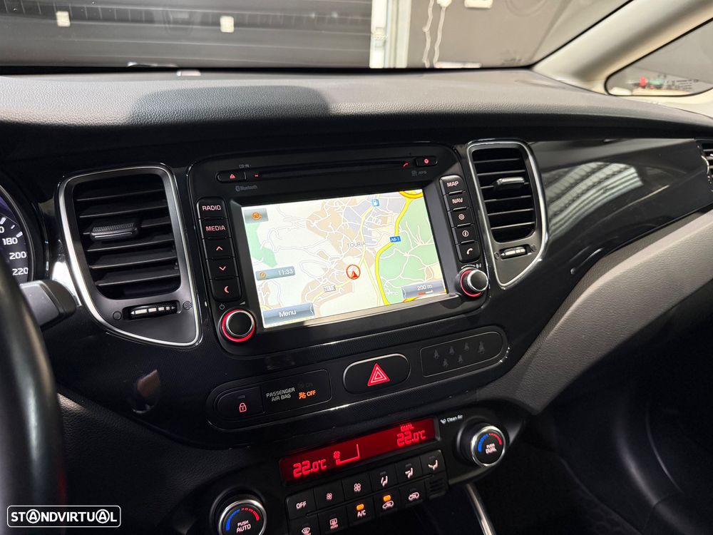 Kia Carens 1.7 CRDi ISG TX 7DCT - 23