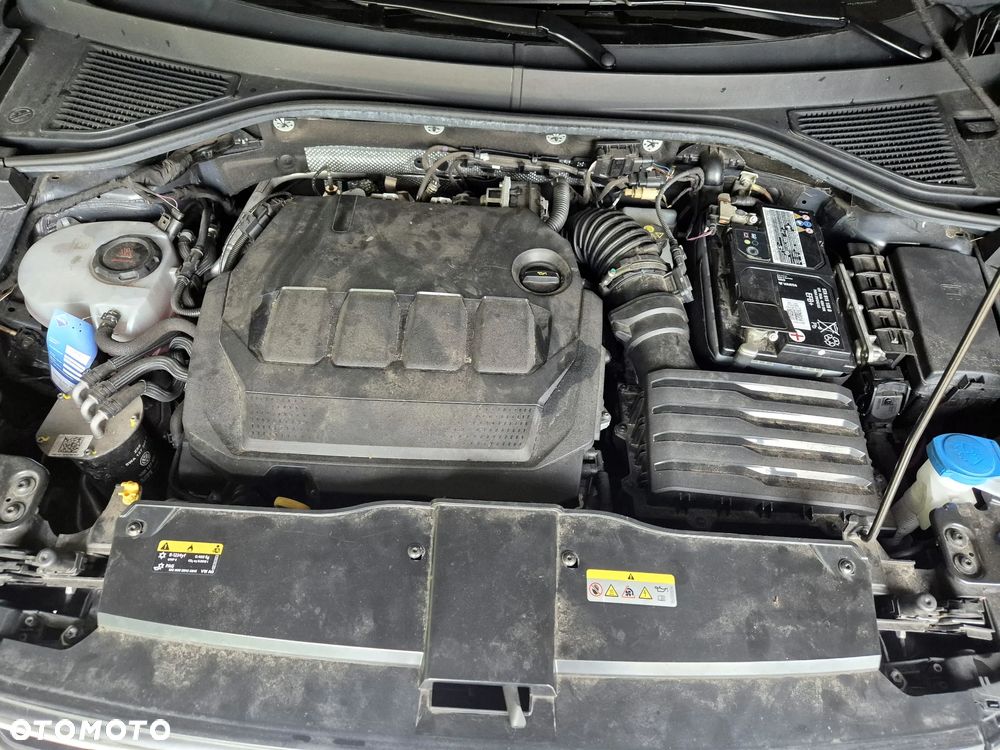 Volkswagen T-Roc 2.0 TDI SCR DSG ACTIVE - 36