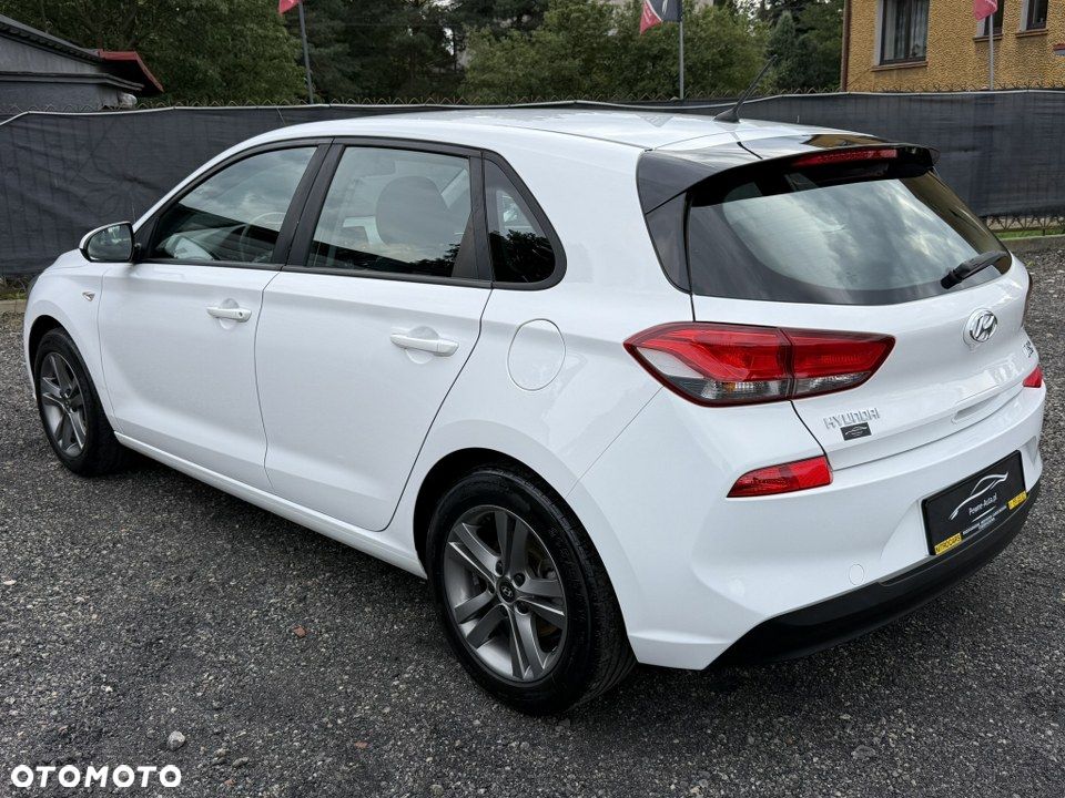 Hyundai i30 1.4 Passion Plus - 8