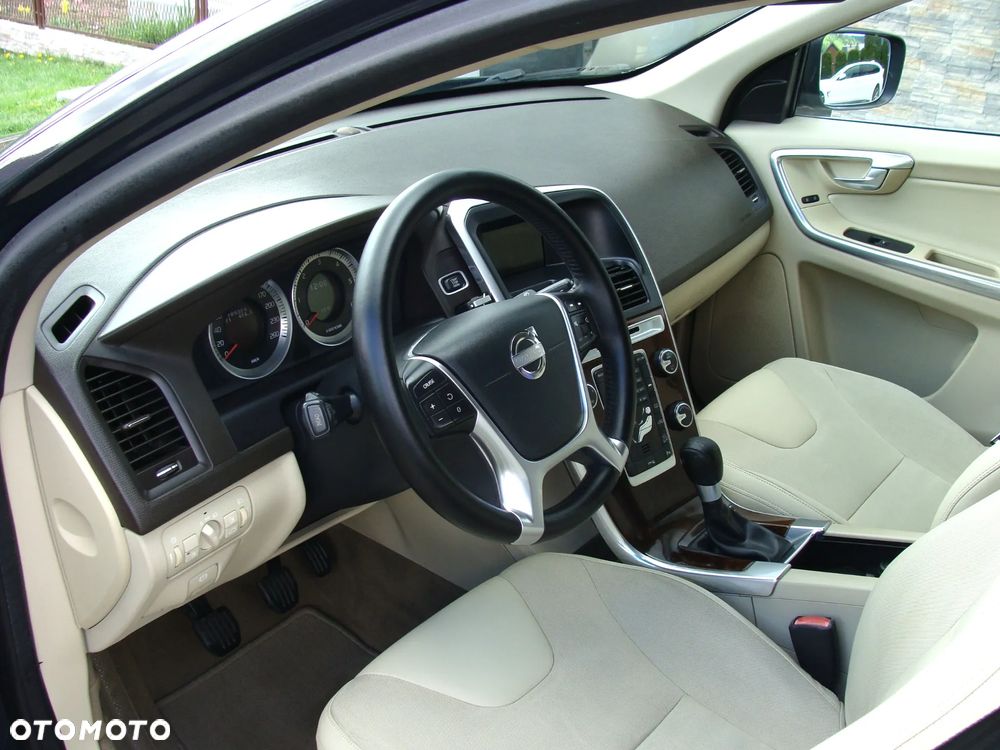 Volvo XC 60 D3 AWD Momentum - 7