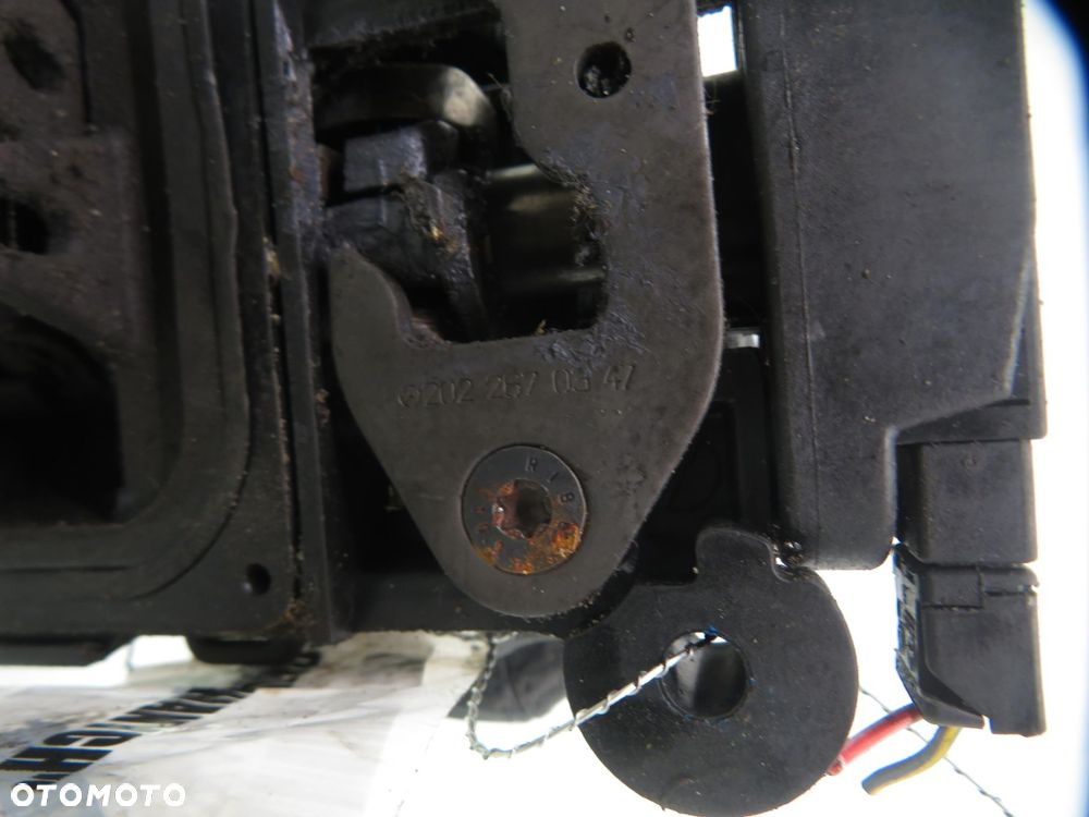 LEWAREK MERCEDES W202 C 200 D 2025450114 2022670347 - 2