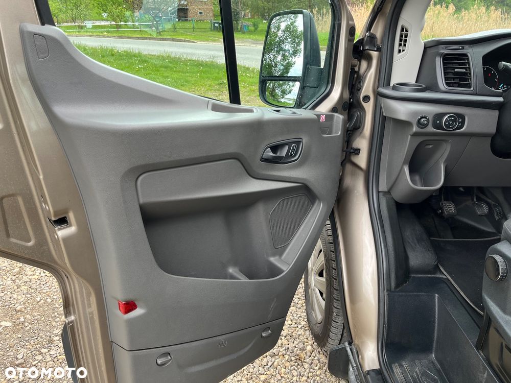 Ford Transit - 24