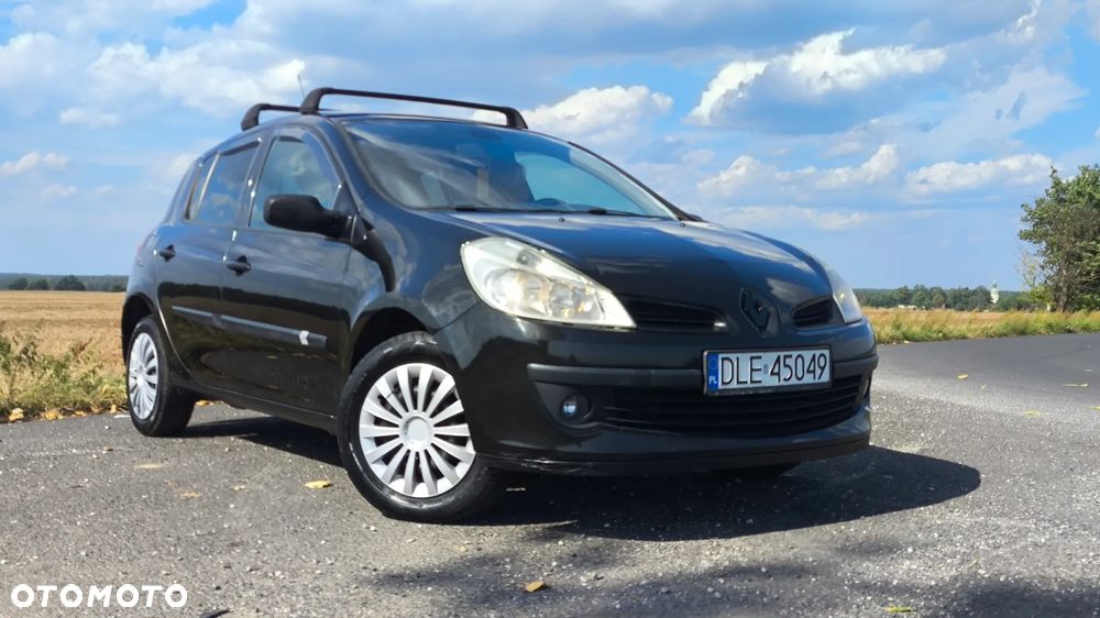 Renault Clio - 2