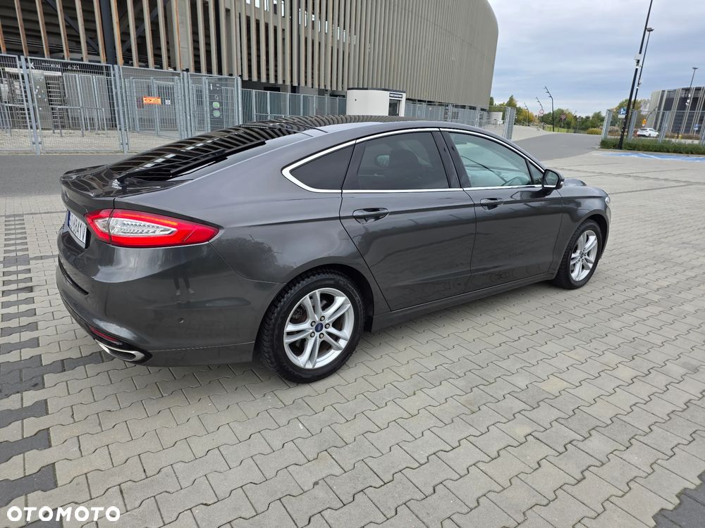 Ford Mondeo 2.0 TDCi Titanium PowerShift - 4