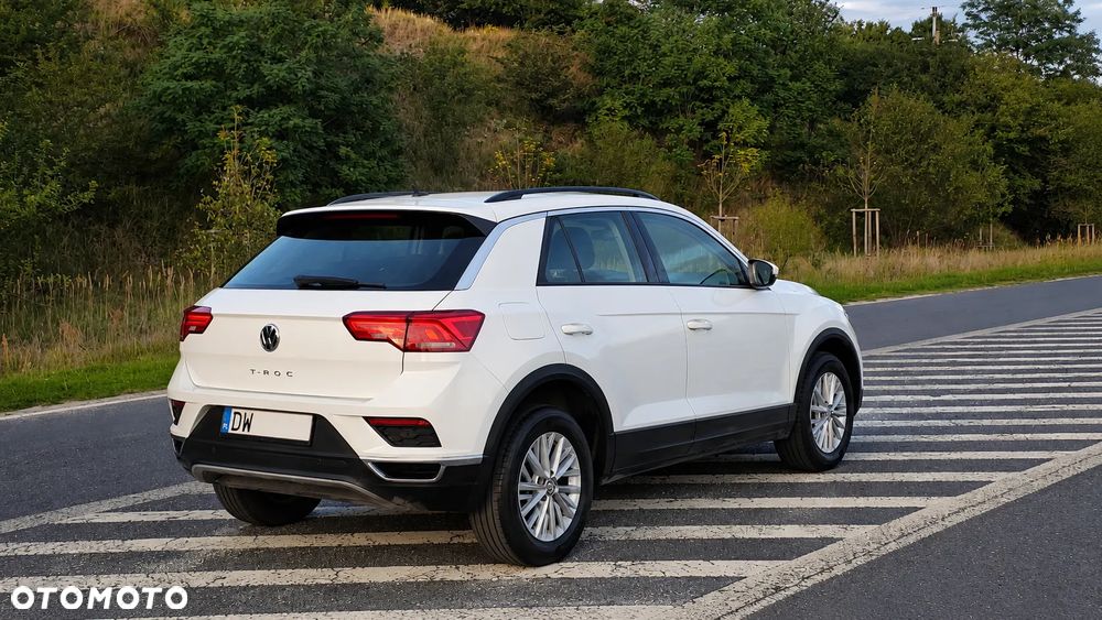 Volkswagen T-Roc - 3