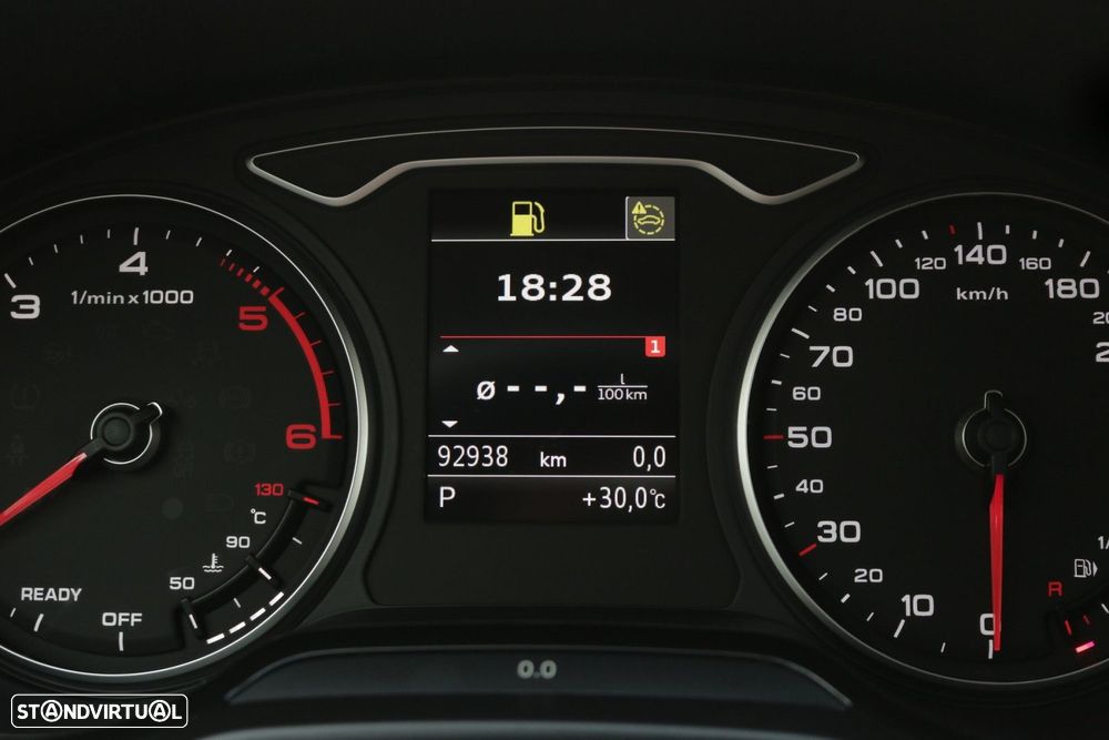 Audi Q2 30 TDI S line S tronic - 38