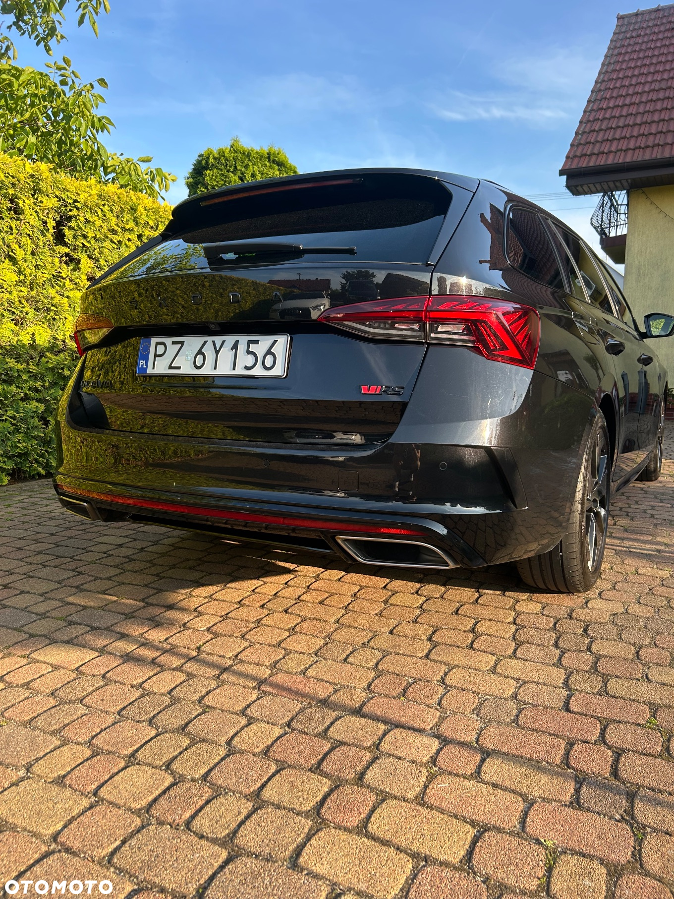Skoda Octavia 2.0 TDI DSG RS First Edition - 9
