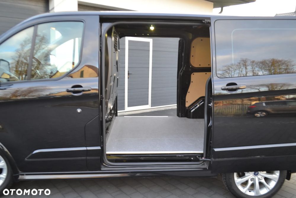 Ford TRANSIT CUSTOM SPORT - 29