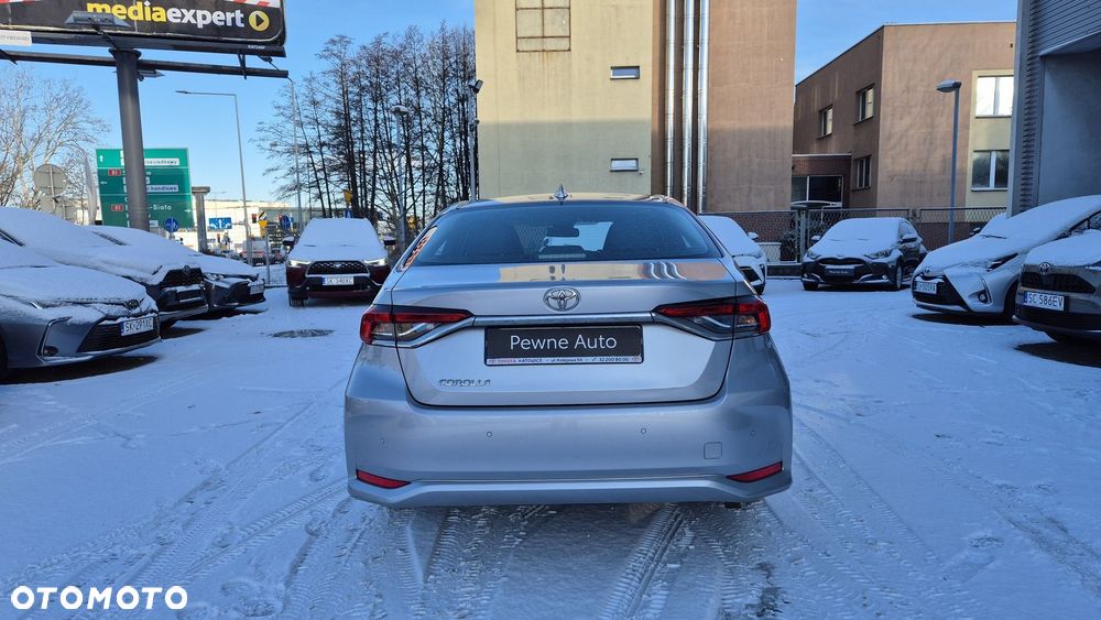 Toyota Corolla - 4