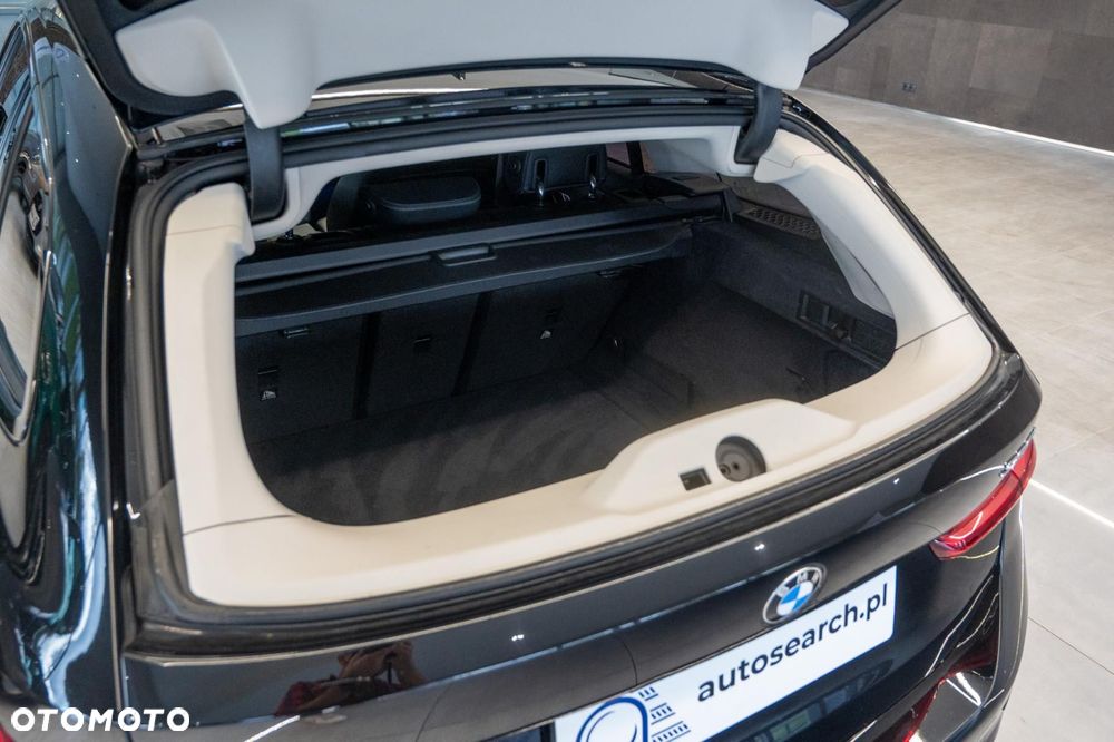 BMW Seria 3 320i Sport Line - 37