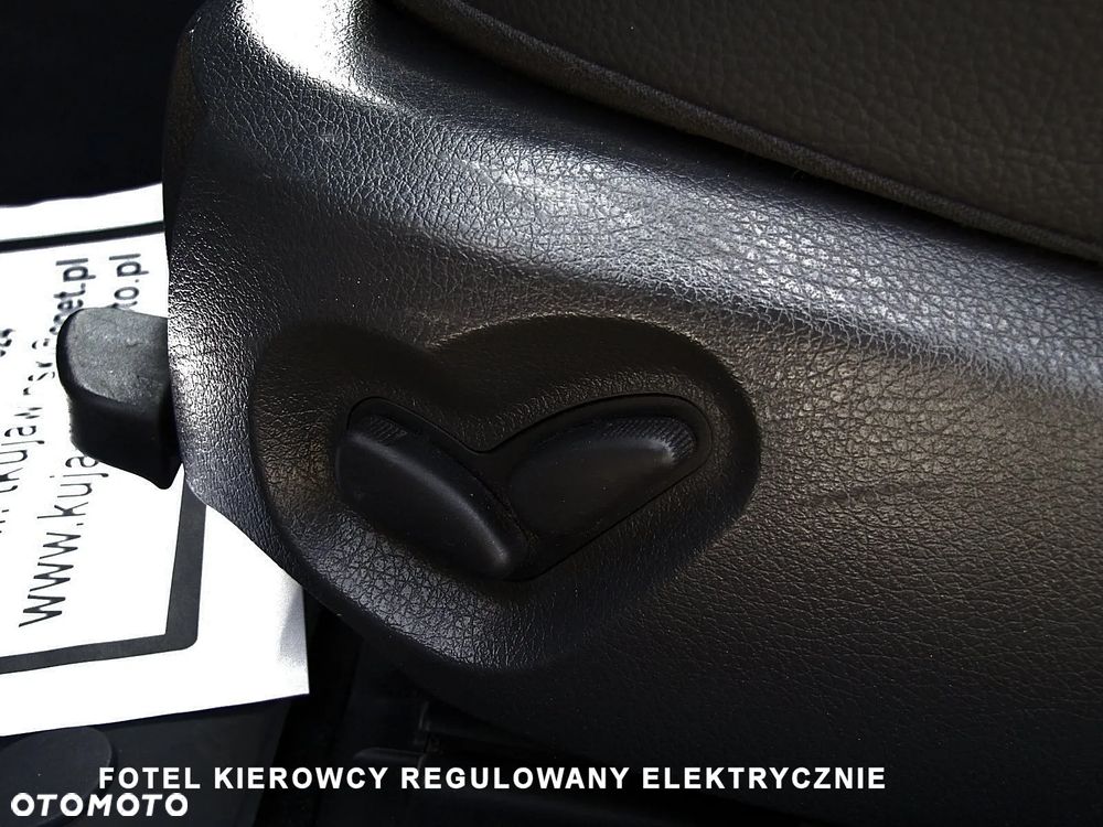 Mercedes-Benz Klasa E 200 Kompressor Automatik Classic - 26