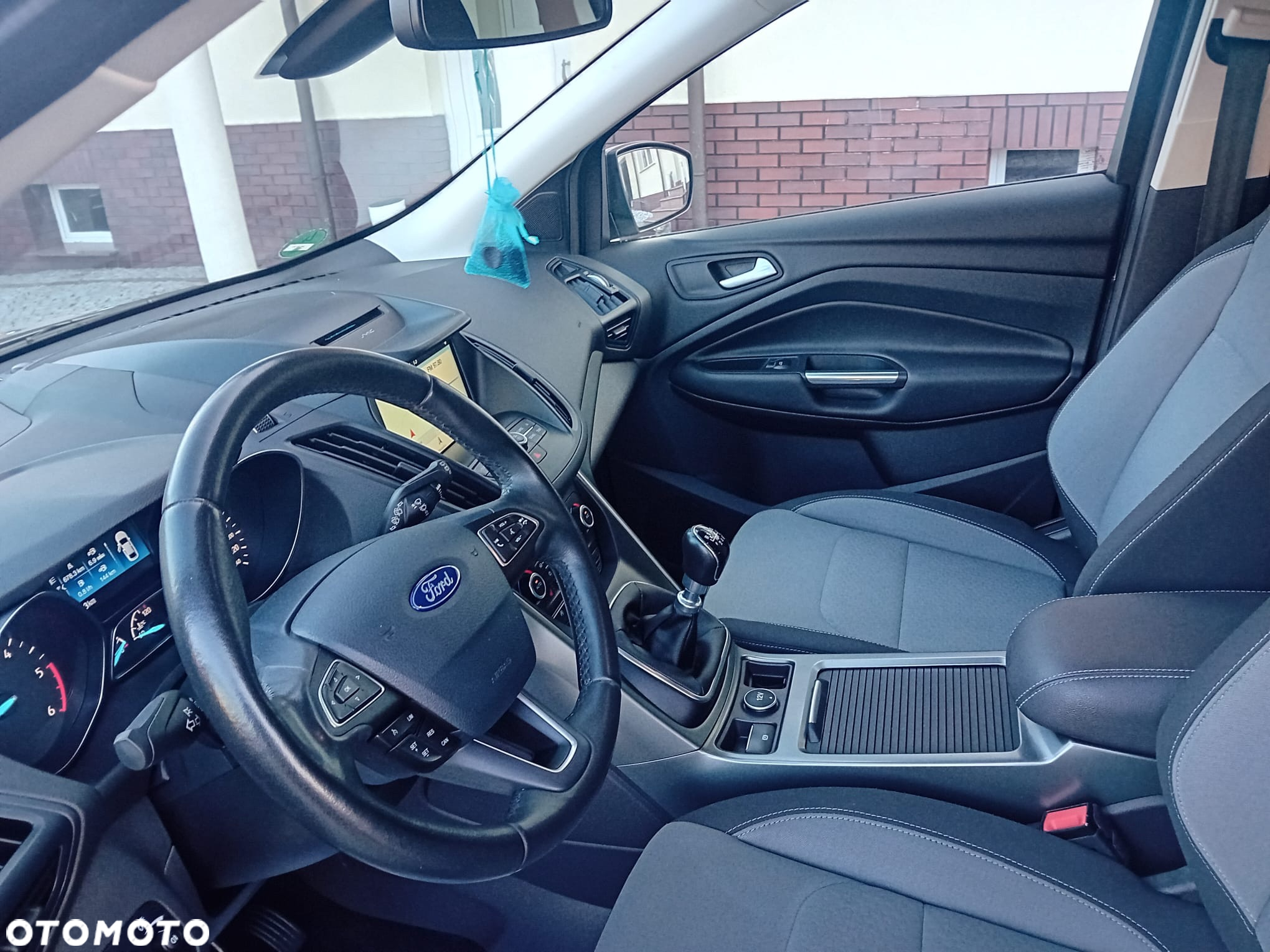 Ford Kuga 2.0 TDCi 2x4 Business Edition - 21