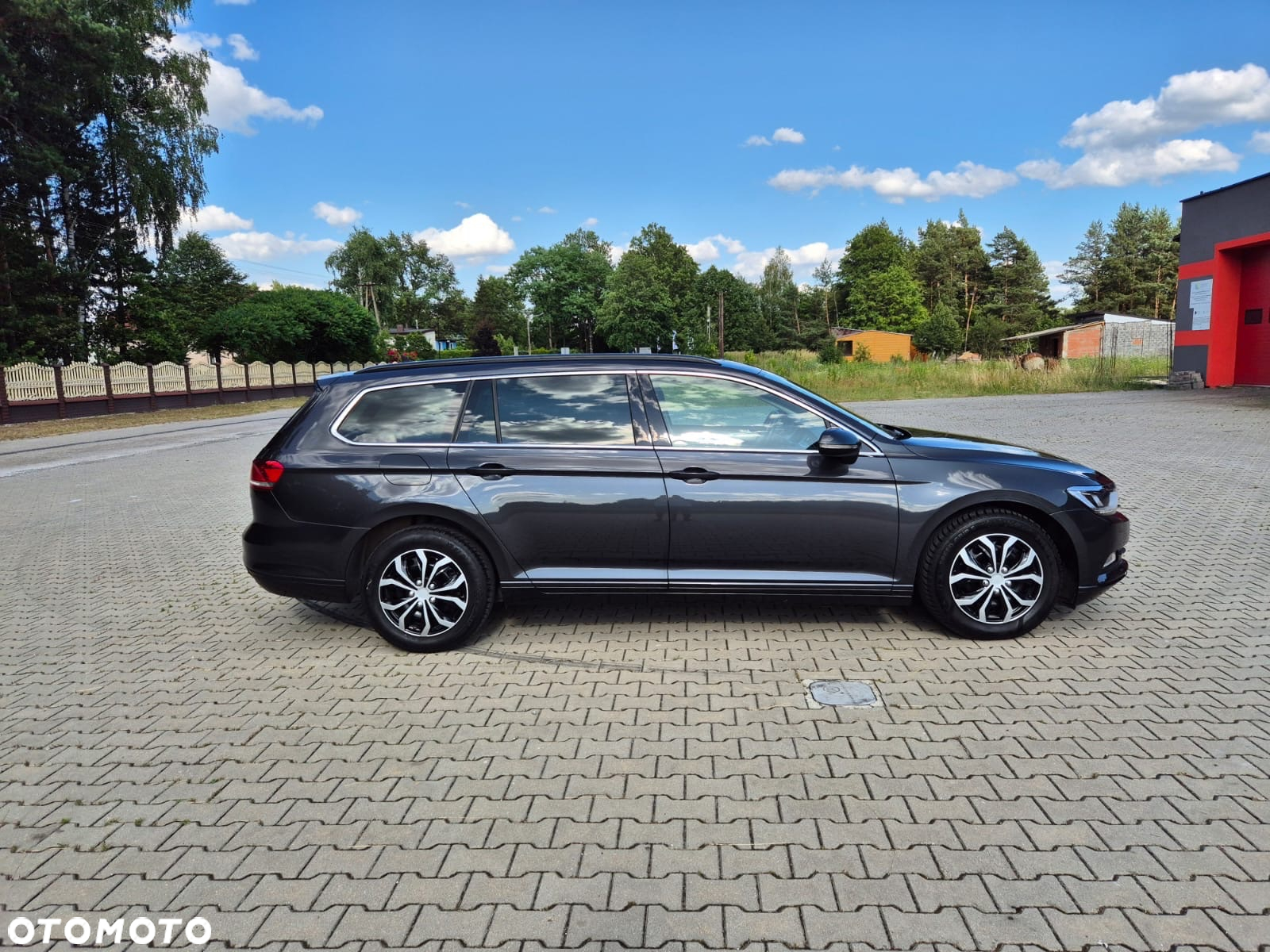 Volkswagen Passat Variant 2.0 TDI SCR DSG Highline - 13