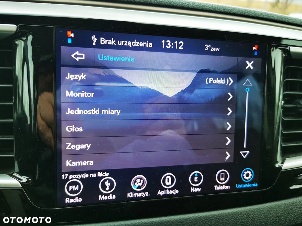 Chrysler Pacifica - 14