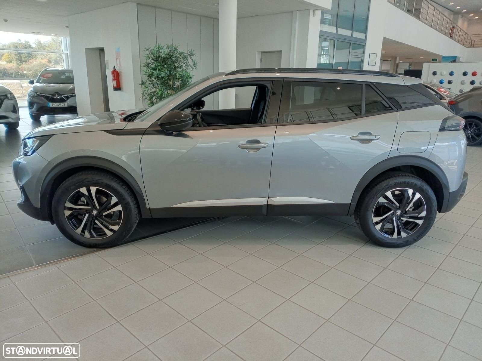 Peugeot 2008 1.2 PureTech Active - 7