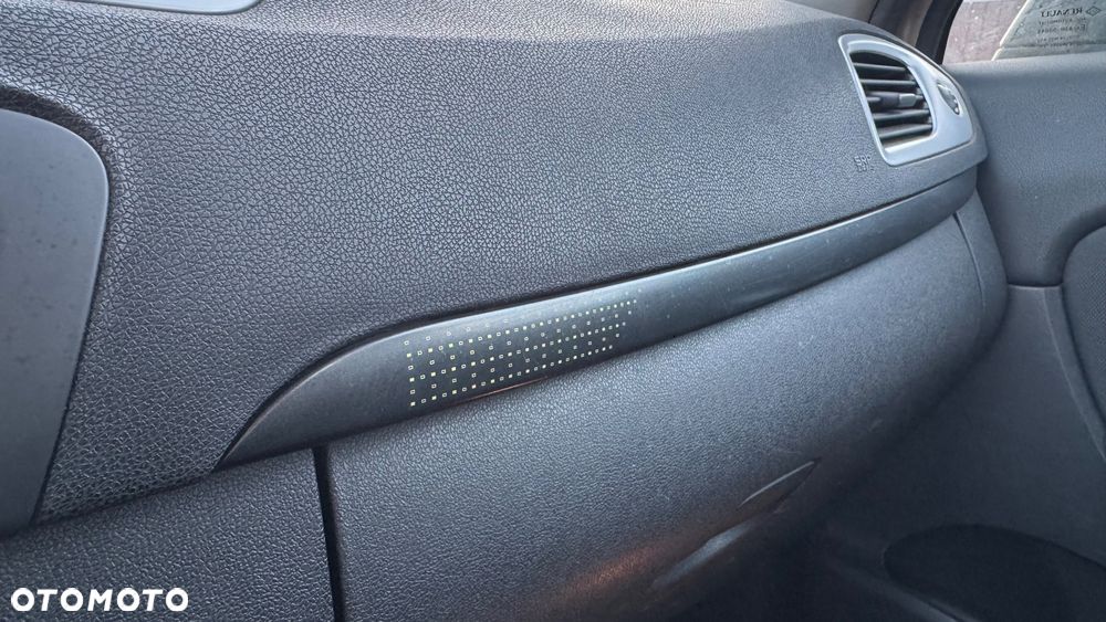 Renault Scenic 1.6 16V 110 Xmod Paris - 27