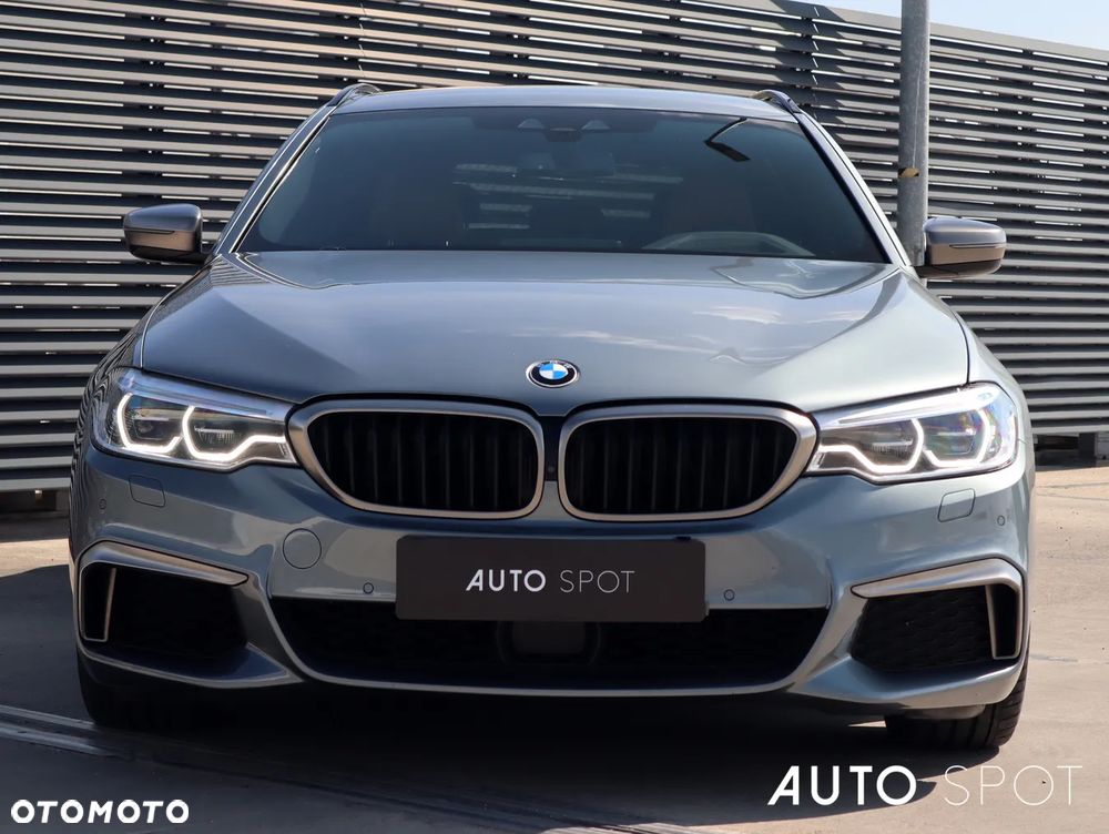 BMW Seria 5 M550d xDrive - 10