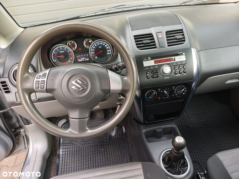 Suzuki SX4 - 8
