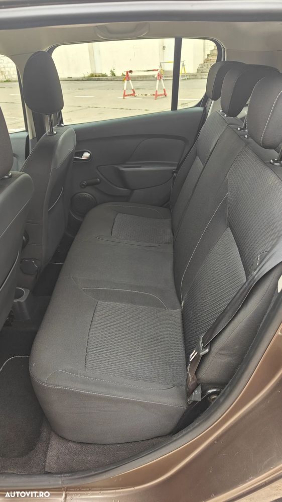 Dacia Sandero 0.9 TCe Laureate - 8