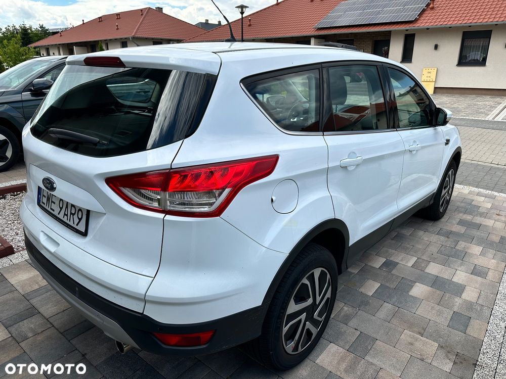 Ford Kuga - 4