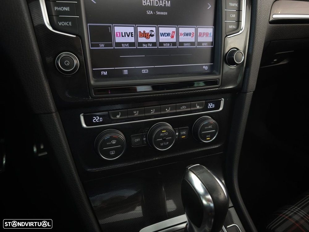 VW Golf 2.0 TSi GTi DSG - 23