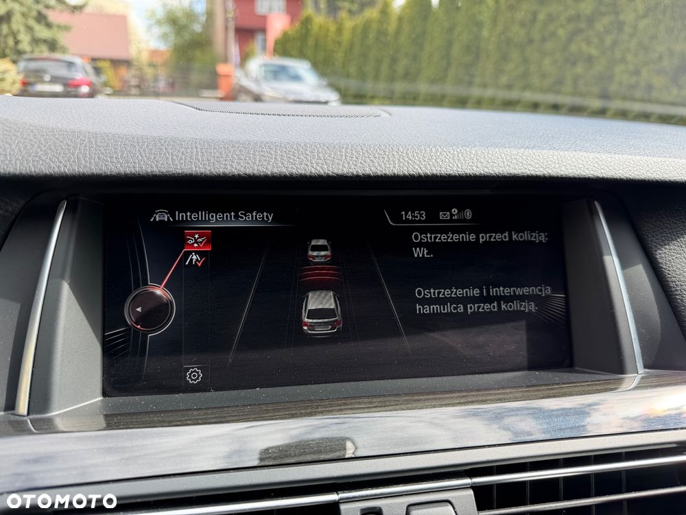 BMW Seria 5 525d xDrive Luxury Line - 35