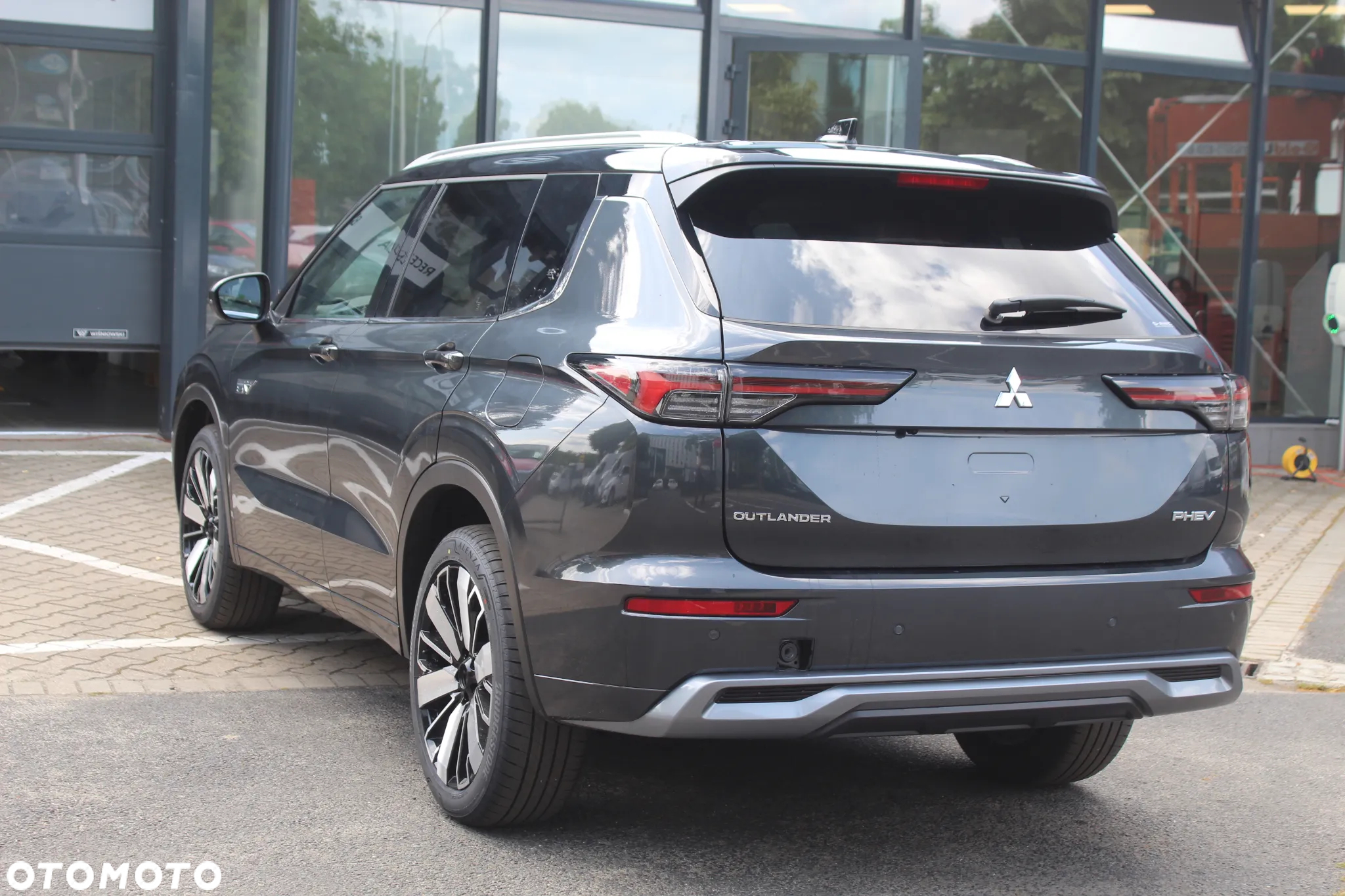 Mitsubishi Outlander ver-phev-instyle - 3