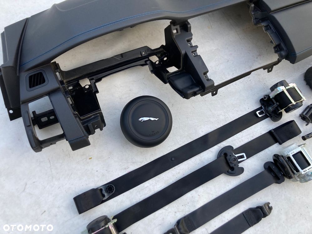 JAGUAR E-PACE X540 DESKA KONSOLA KOKPIT PULPIT PÓŁKA PARAPET AIRBAG SKÓRA oryginał NOWA NEW NEU NEV niebieska nić !!! - 11