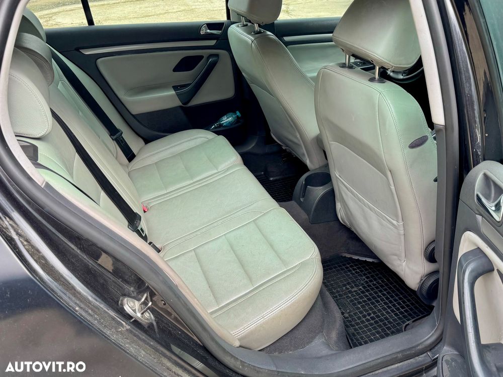 Volkswagen Golf 2.0 TDI Comfortline - 4