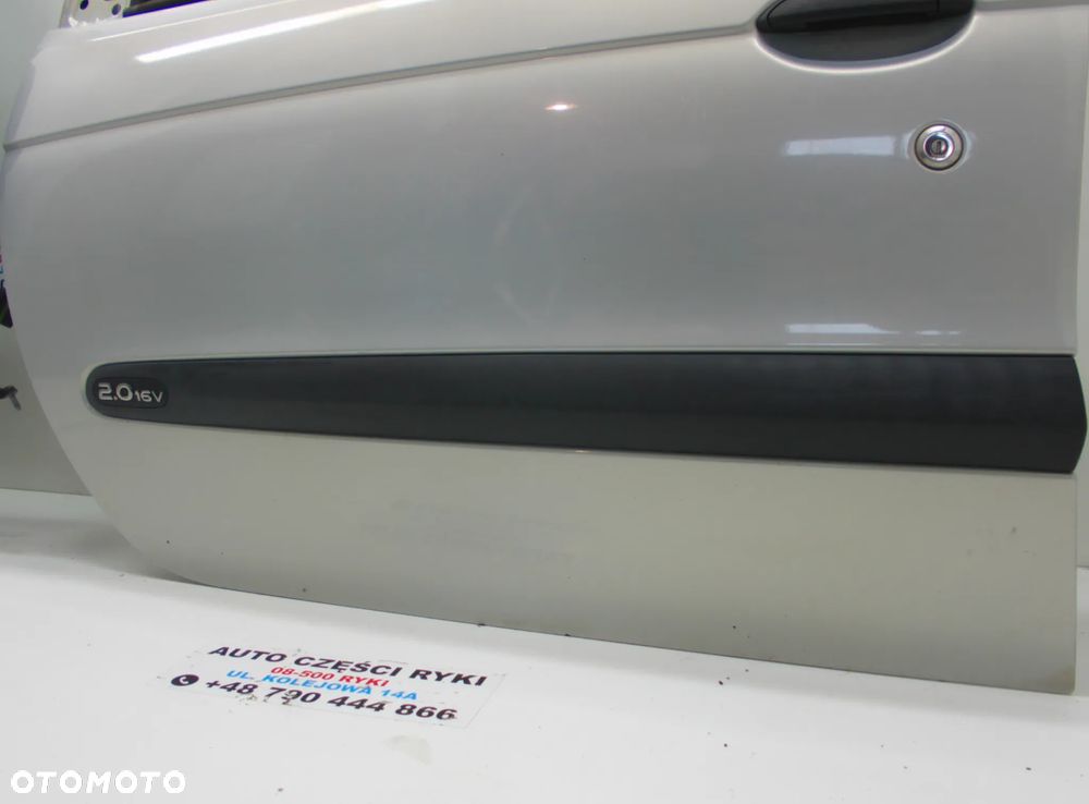 Renault Scenic Drzwi prawe lewe przód - 4