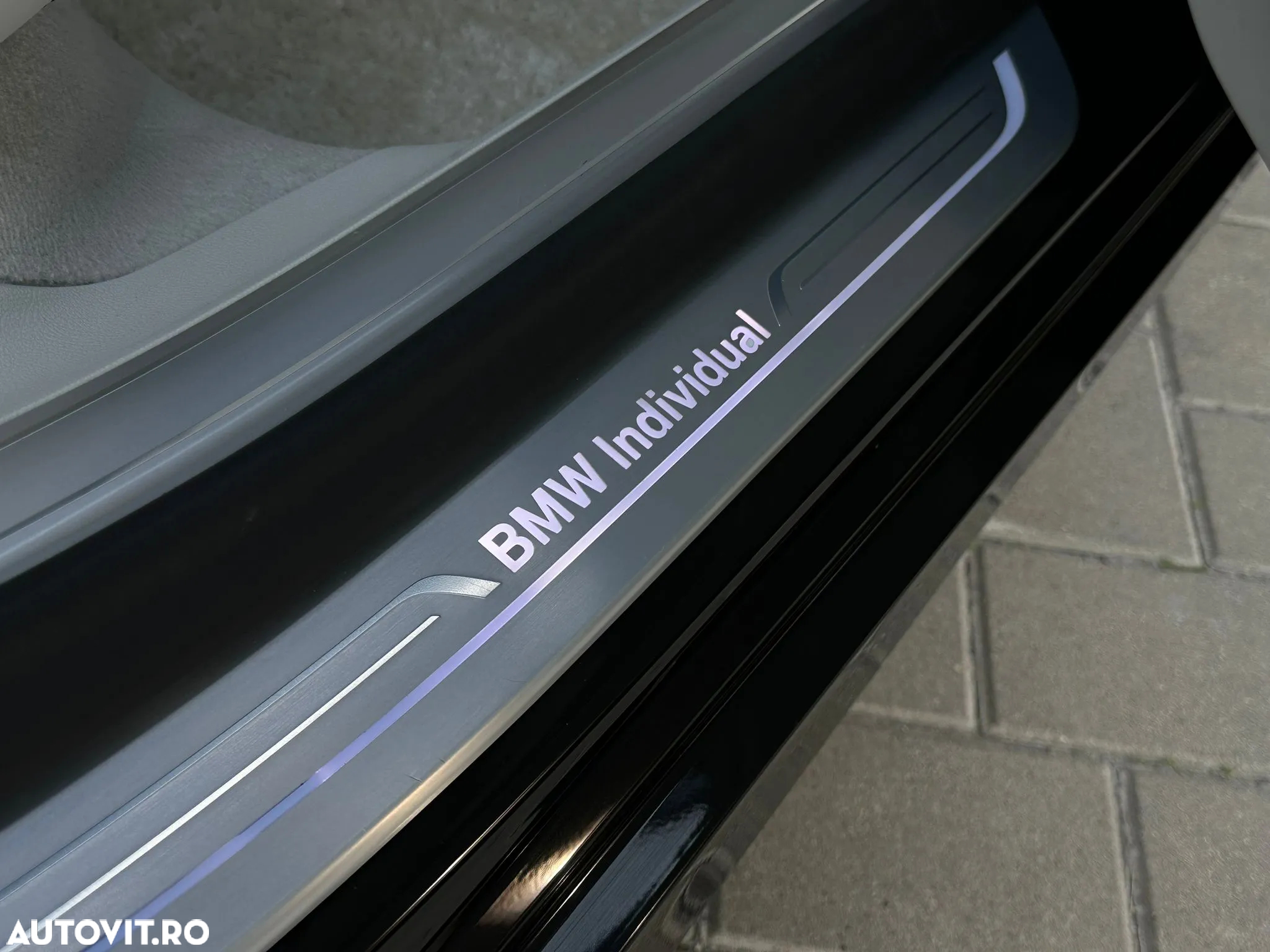 BMW Seria 7 750Li xDrive - 9