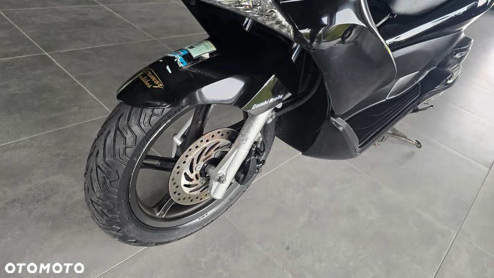 Honda PCX - 9