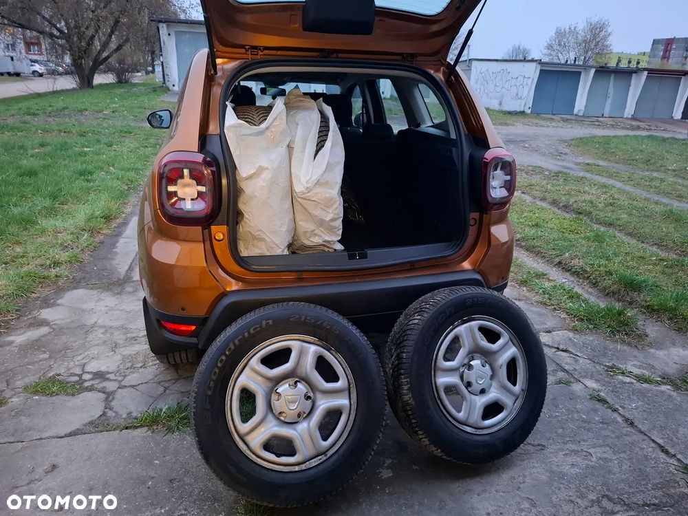 Dacia Duster 1.6 SCe Urban Explorer S&S - 9