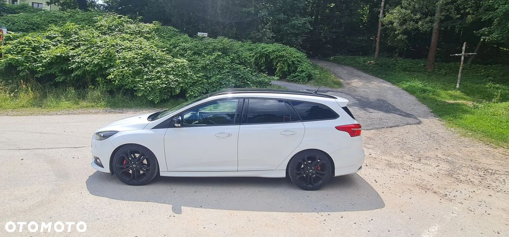 Ford Focus 2.0 TDCi ST-2 - 4