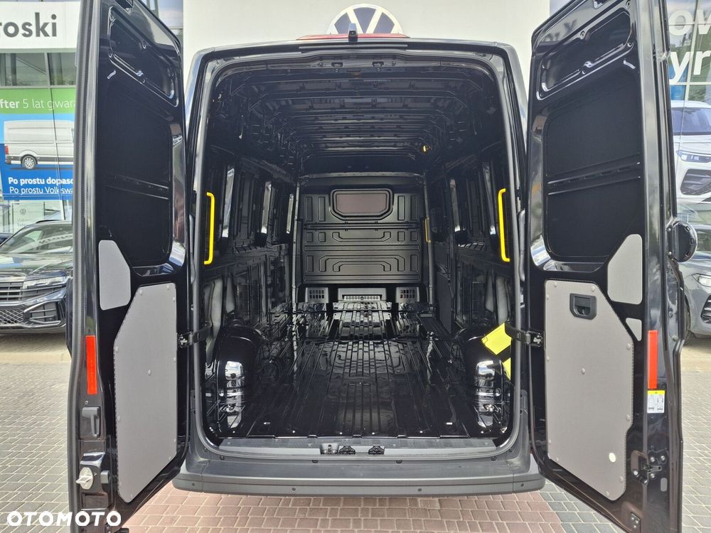Volkswagen Crafter 35 Furgon 2.0 TDI - 11