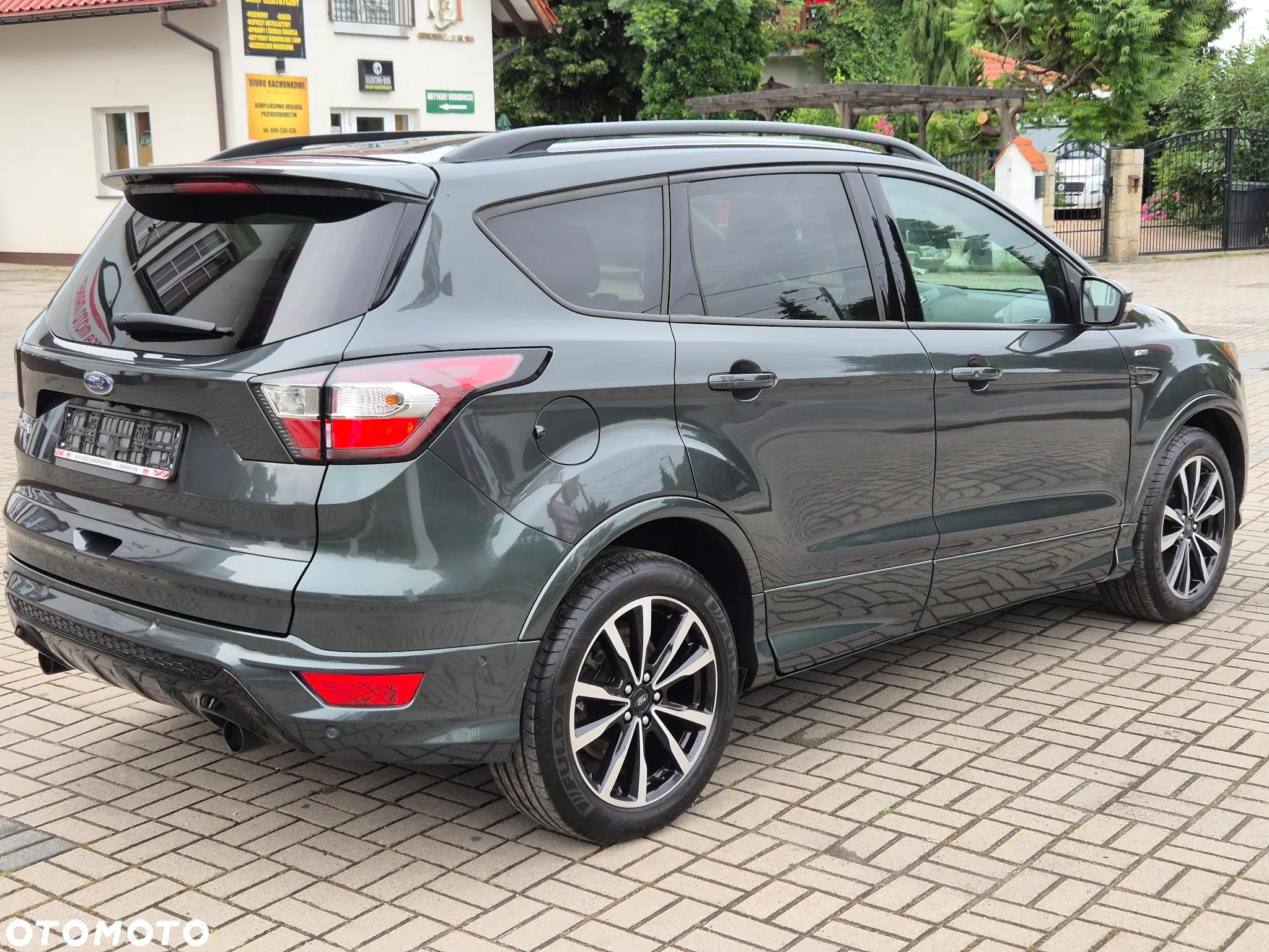 Ford Kuga 2.0 TDCi 4x2 ST-Line - 11