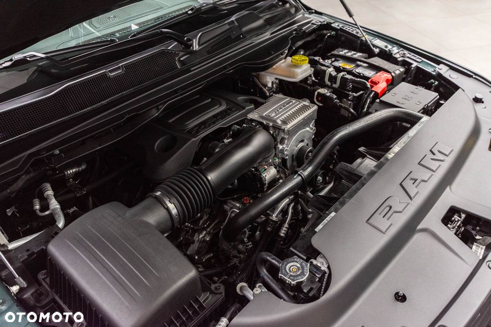 RAM 1500 - 10