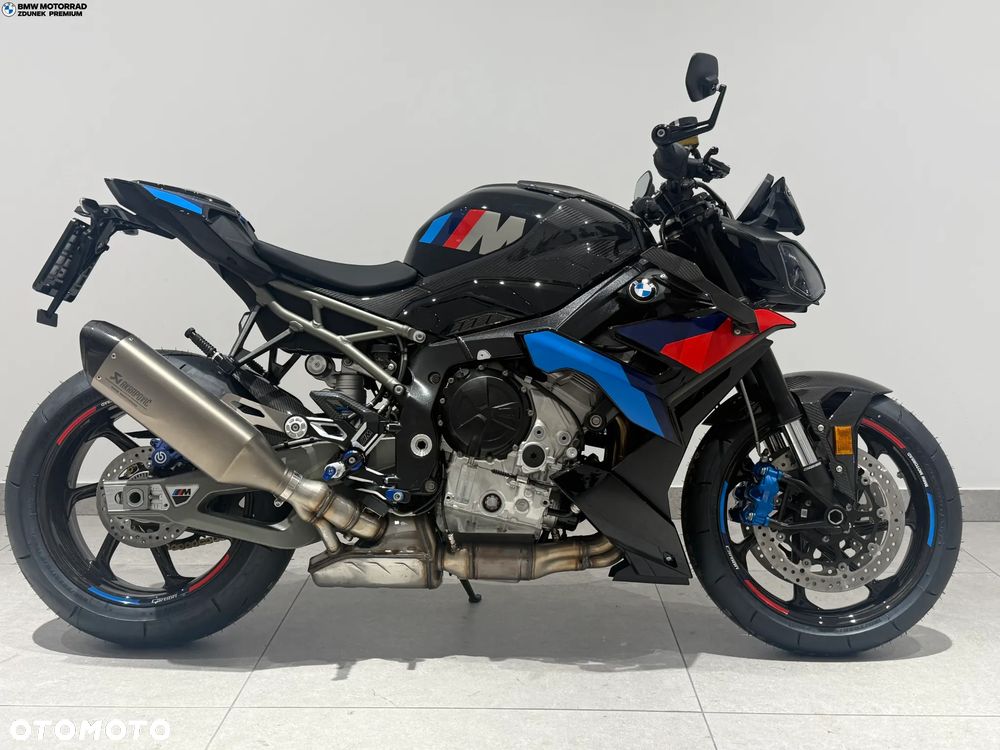 BMW S