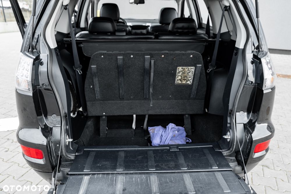 Mitsubishi Outlander 2.4 4WD CVT Intense - 14