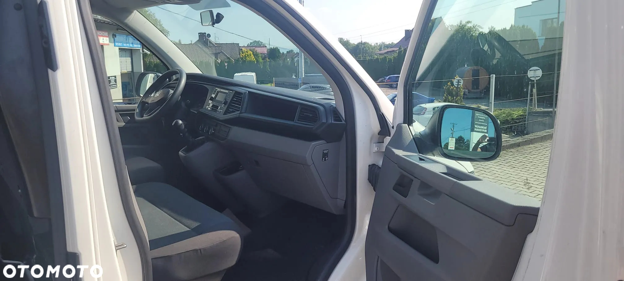 Volkswagen Transporter T6.1 - 11