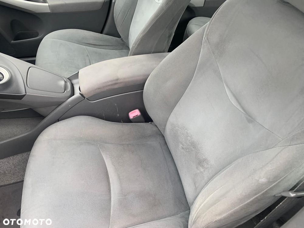 Toyota Prius - 10