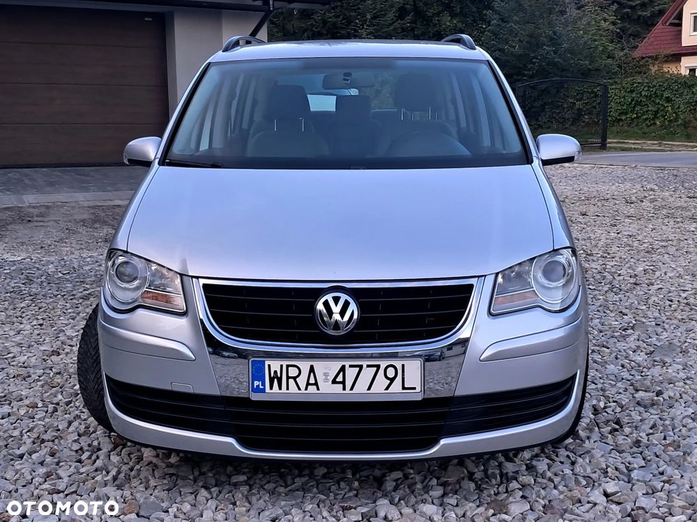 Volkswagen Touran 1.6 Freestyle - 1
